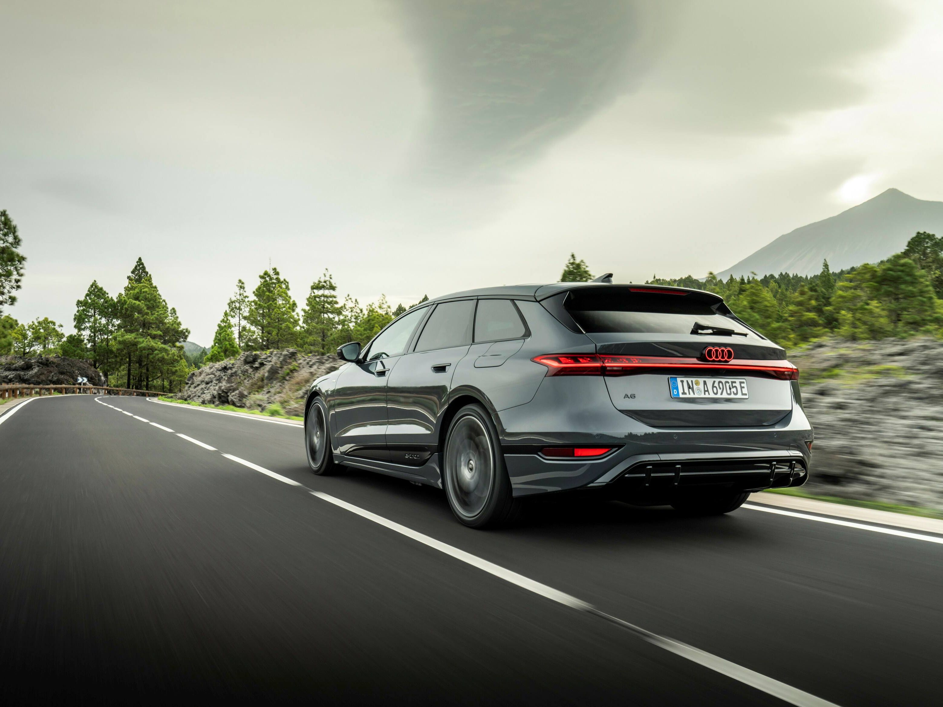 7.	Audi A6 e-tron conquista o título de Elétrico do Ano 2026